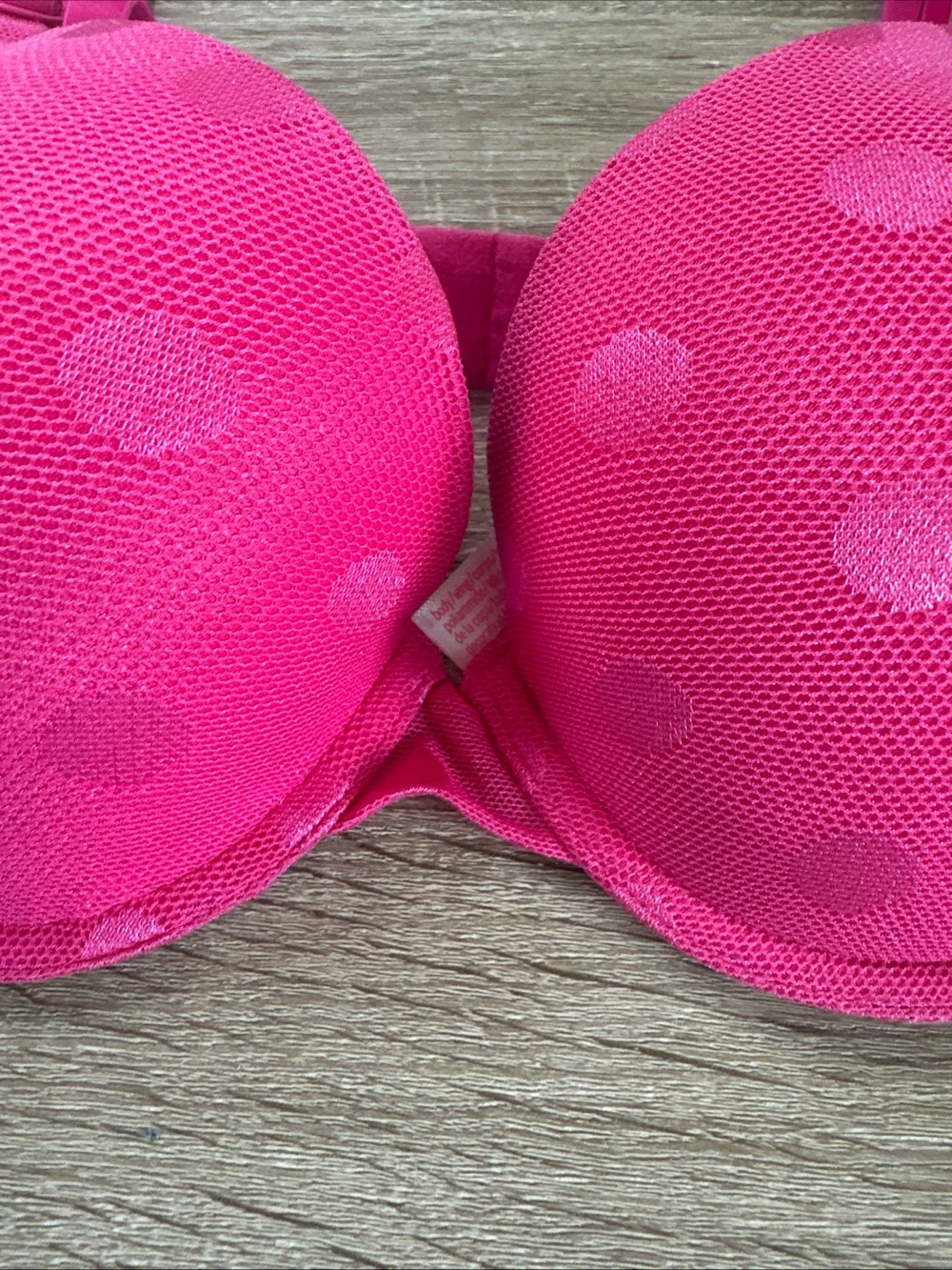 Nwt Pink By Victoria’s Secret Hot Pink Polkadot Bra, Size 34C Push-Up - Picture 3 of 9